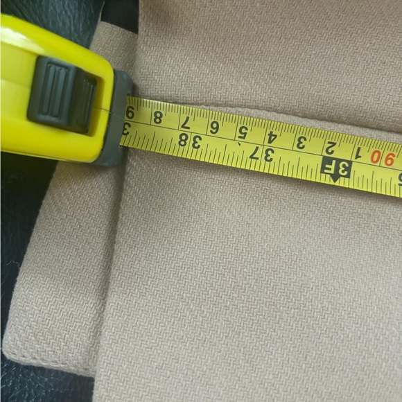 ZARA women classic Tan Overcoat - Picture 5 of 9